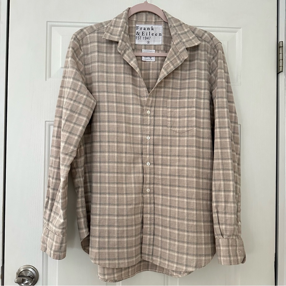 Frank & Eileen Eileen Relaxed Button-Up Shirt Small - Picture 2 of 10